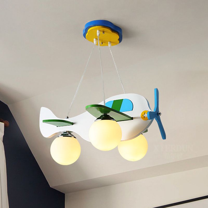 Éclairage de suspension en avion bleu enfants 3 ampoules Ivory Glass Multi Light Pendant pour les enfants chambre à coucher