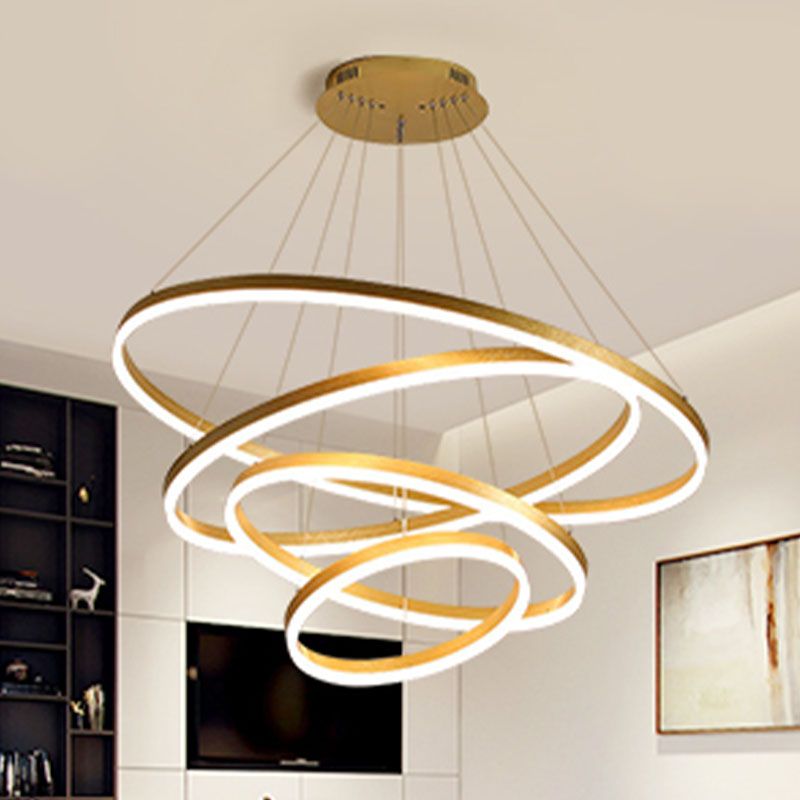 Lampada appesa a soffitto multistrato creativo con tonalità metallica per salotto