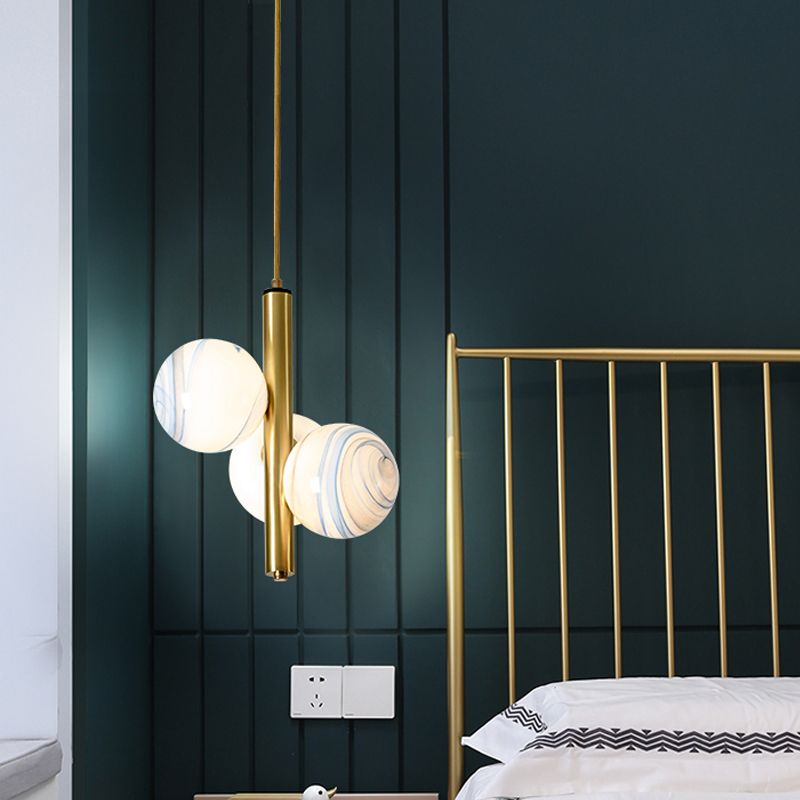 Minimalisme 3 têtes lustre luminaire en laiton global pendentif à LED avec une teinte en verre givré