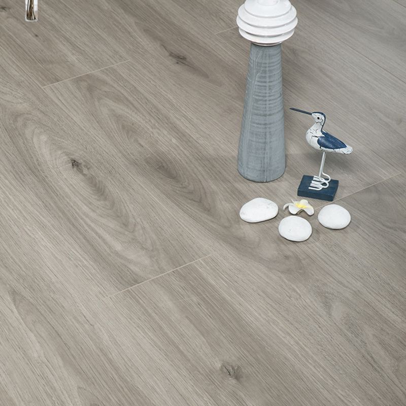 Modern Laminate Floor Wood Click-Lock Mildew Resistant Laminate Plank Flooring