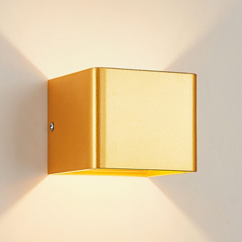 Simple Wall Mount Light Modern LED Wall Sconce Light with Metal Shade for Bedroom
