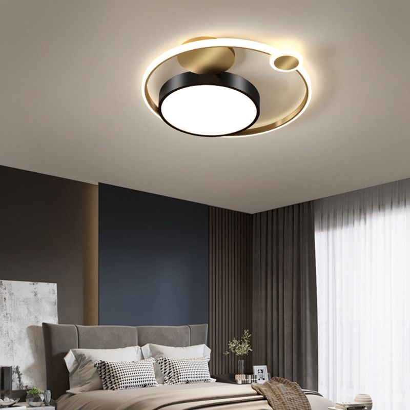 Schlaufenförmige Acryl-Unterputzleuchte Simplicity LED-Deckenleuchte mit Gold-Finish für Schlafzimmer
