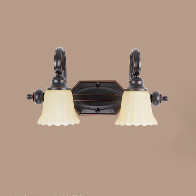 Simplicité traditionnelle Bell Vanity Sconce Lights Ribbed Glass Wall Mount luminaire
