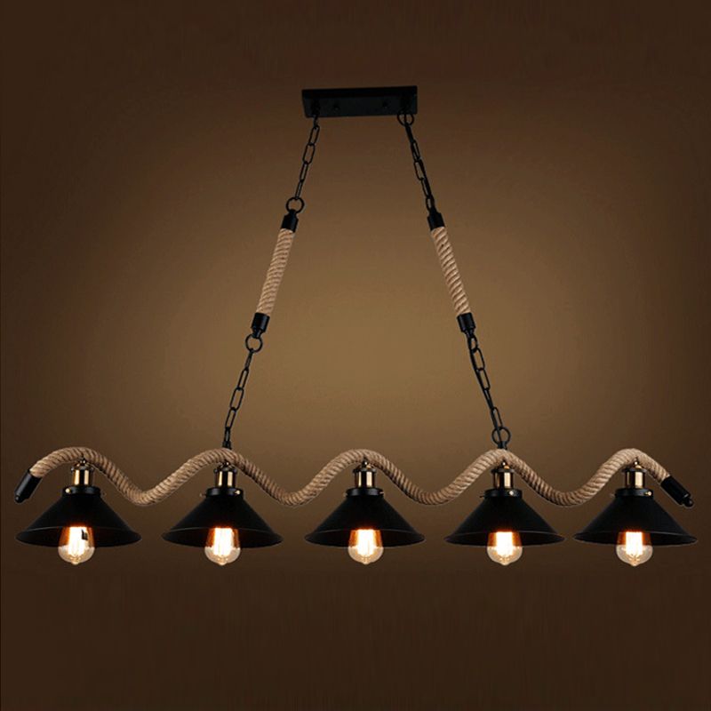 Colgante de islas negras de metal ligero de la isla industrial con cuerda natural para restaurante