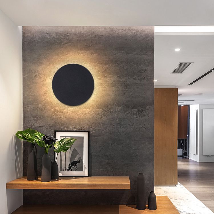 Round Shape Wall Light Modern Style Metal 1-Light Wall Mount Light