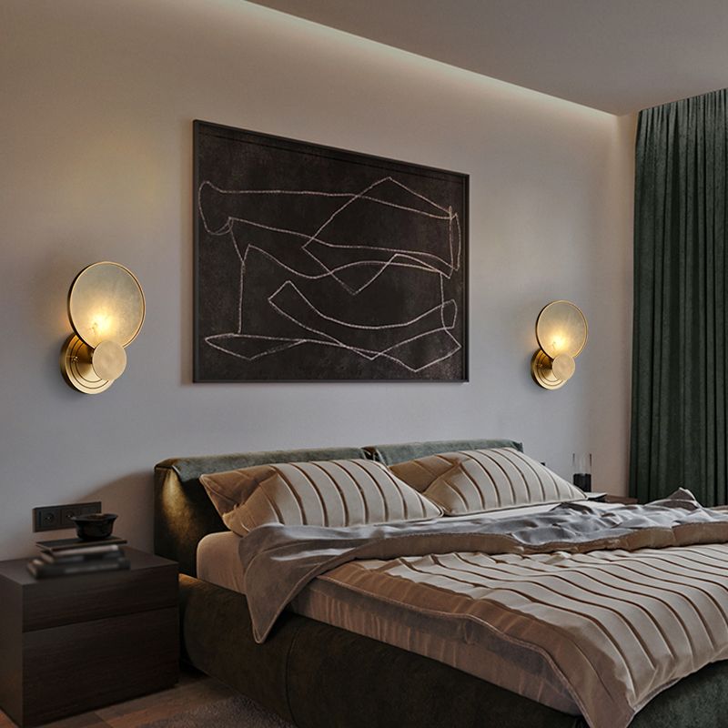 Retro Style Brass Wall Light Round Shape Gold Wall Sconce with Mica for Living Room
