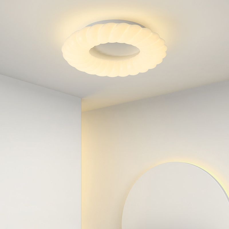 Contemporary LED Ceiling Light White Shaded Flush Mount Lighting for Room
