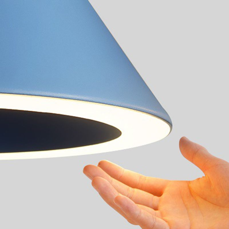 Pendante à cône Lights moderne lampe suspendue en métal 3 pendentif léger en plusieurs couleurs