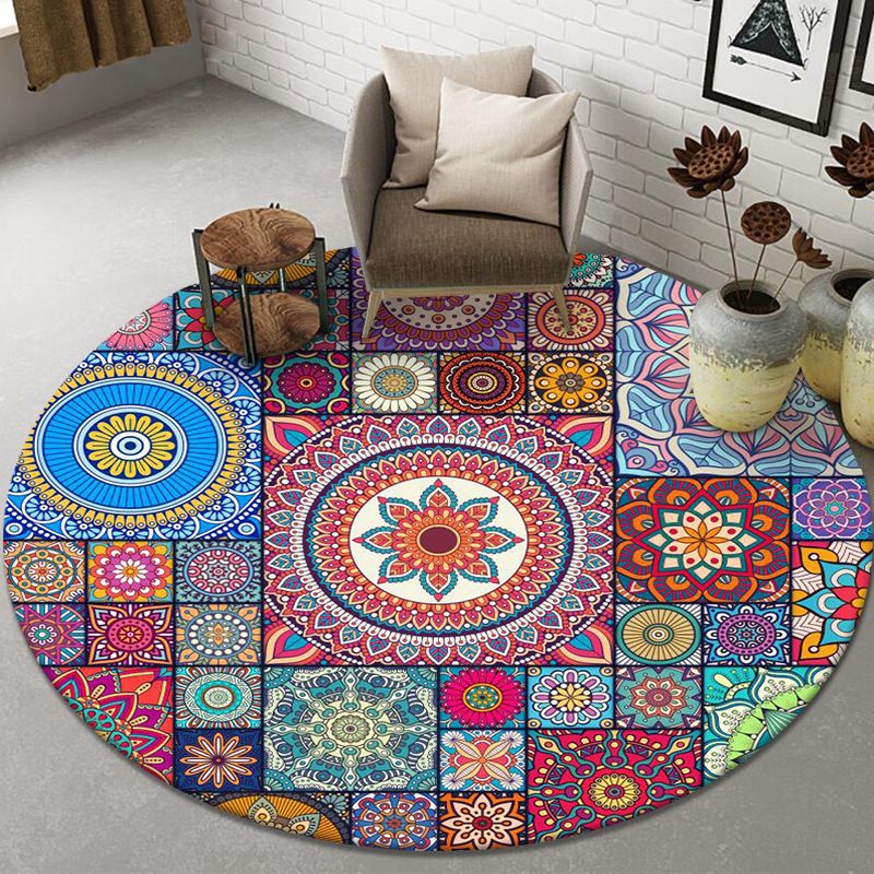 Tapis à imprimé floral marocain