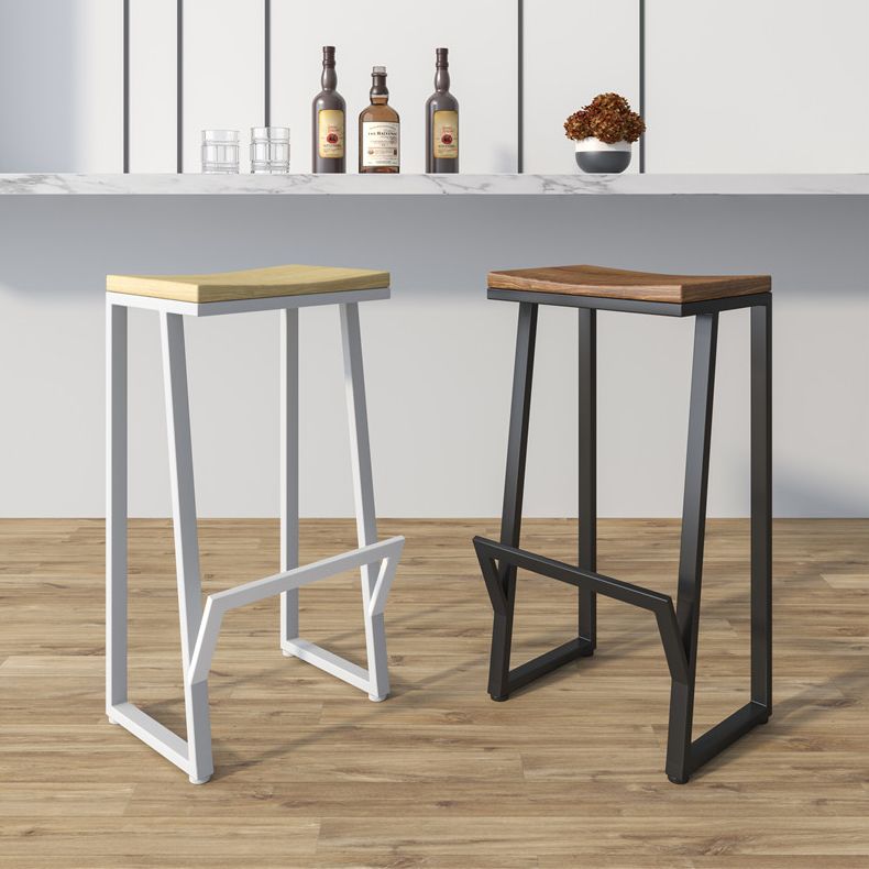 Modern Armless Backless Counter Stool Iron Kitchen Bar Stool with Wooden Seat