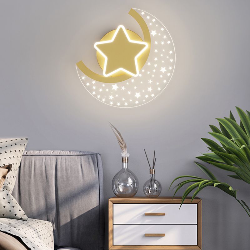 Iron and Acrylic LED Wall Light in Gold and Clear Minimalist Wall Sconce