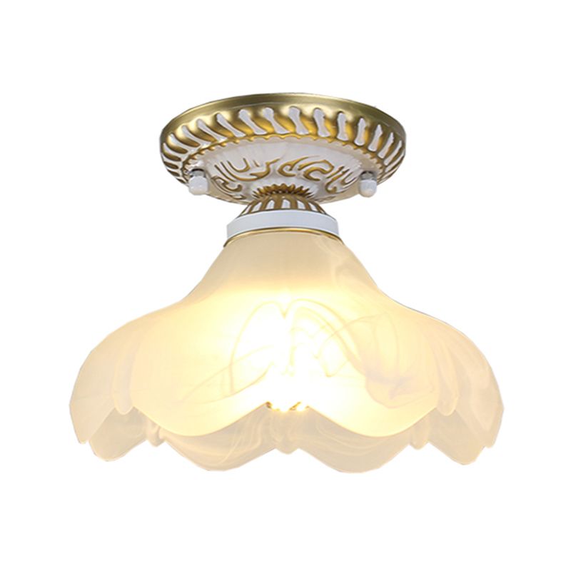 Plafonnier en verre à lumière unique, éclairage classique pour salle à manger