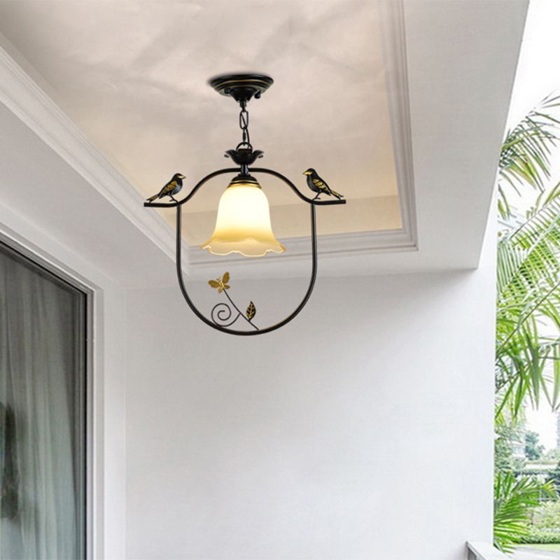 Salle à manger de la nuance Bell Hanging Light Traditional Metal 1 Éclairage pendentif noir clair avec design d'oiseau