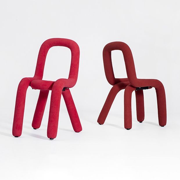 Silla lateral de salón de estilo diseñador de terciopelo, silla de comedor con respaldo abierto y acabado mate