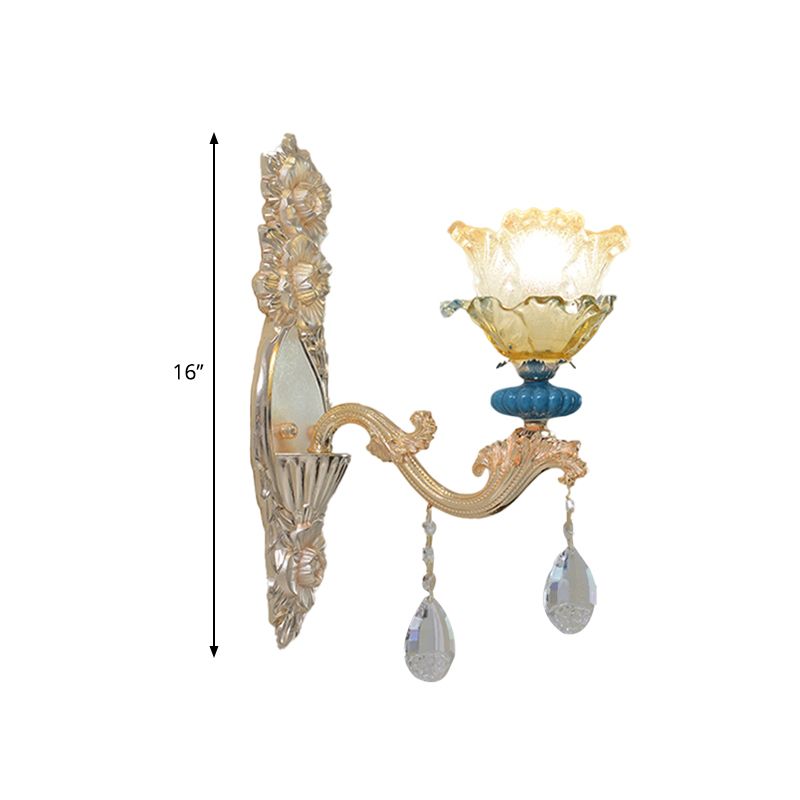 Lampada da parete floreale da 1/2-bulbina Finitura oro tradizionale illuminazione montata a parete in cristallo