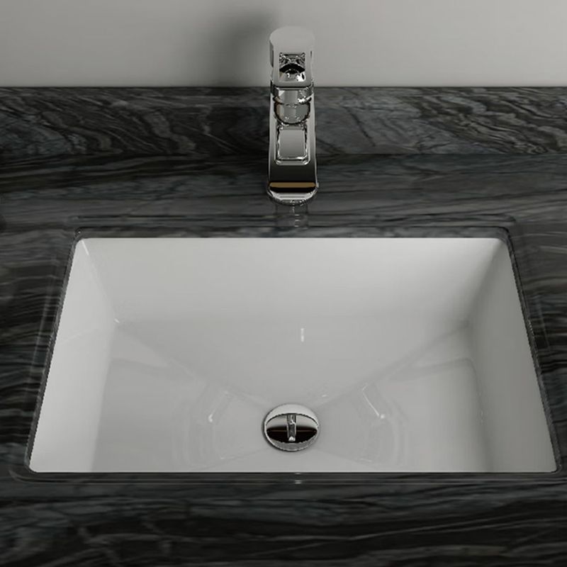 Modern Porcelain Bathroom Sink in White with Overflow Undermount Sink