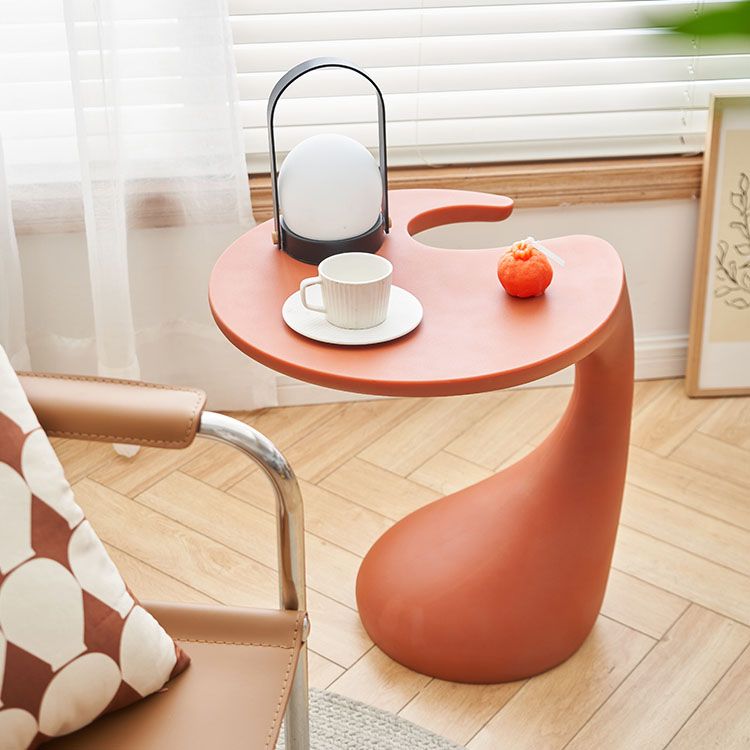 Naturally Shaped Accent Side Table Plastic C Side Table Side End Snack Table