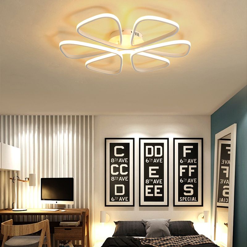 Petal Living Room Ceiling Flush Mount Light Metal LED Simple Ceiling Mounted Light