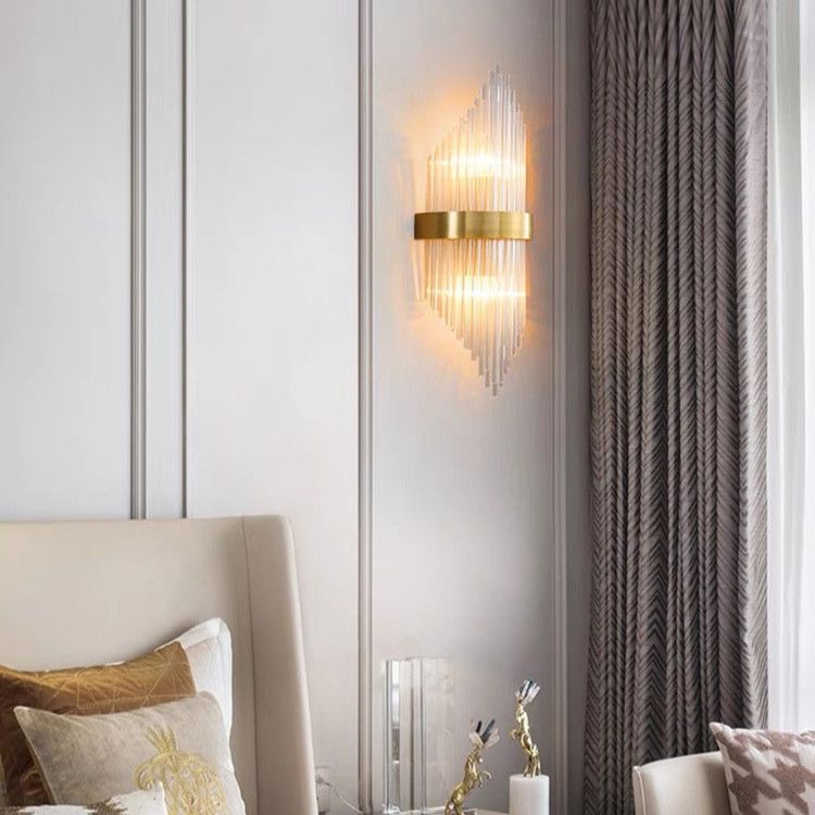 Geometrischer Schatten 2-Lights Wandleuchten Moderner Kristallwandmontageleuchte in Messing