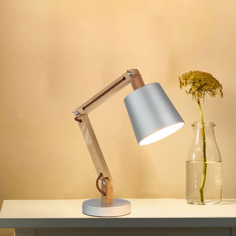 Lampada da scrivania moderna con paralume a secchiello in argento, lampada da lettura moderna in metallo a 1 luce con braccio oscillante in legno