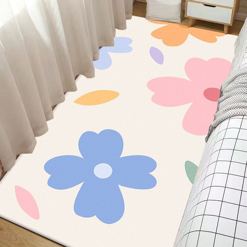 Casual Floral Pattern Rug Polyester Carpet Stain Resistant Area Rug for Adult's Bedroom