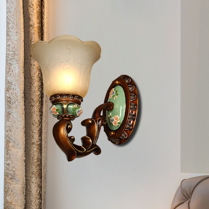 1 testa Opal Glass Sconce Funce Seguite tradizionale Accensione a parete a forma di corridoio floreale marrone