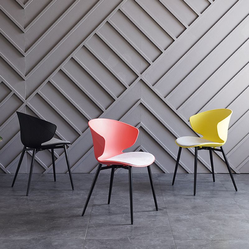 Sillas de comedor de estilo moderno, sillón lateral sin brazos con respaldo lateral de metal para cocina
