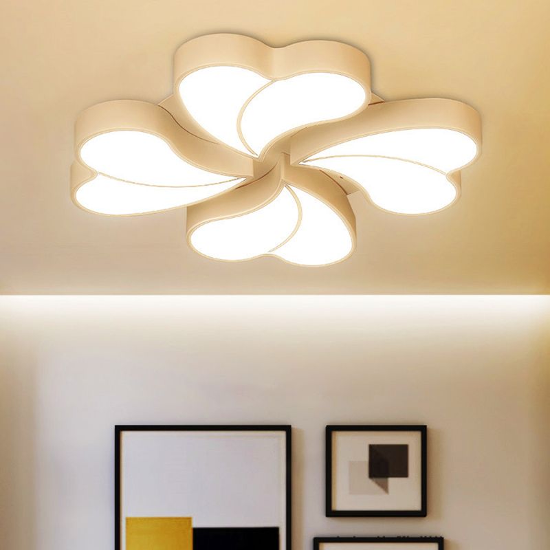 White Floral Flushmount Ceiling Lamp Modern Style Metal LED Flush Mount Lighting for Bedroom