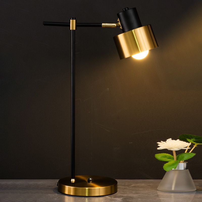 Lámpara de mesa de tambor de simplicidad ultramoderna lámpara de metal de metal para dormitorio