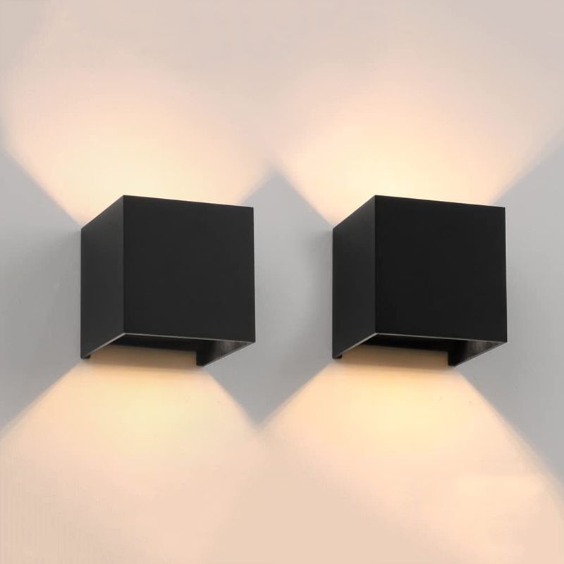 Geometric Shape Wall Lamp Modern Style Metal Wall Light in Black