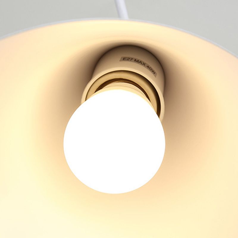 Kegelschatten 3-Leuchten moderne einfache LED-Style Hanging Deckenleuchten in Weiß