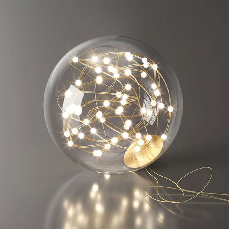 Bolvormige vorm metalen hanglamp armaturen moderne stijl 4 licht hangende verlichtingsarmaturen