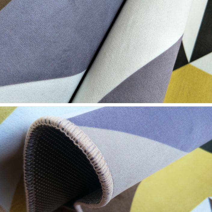 Color Mixed Triangle Print Rug Polyester Contemporary Anti-Slip Backing Indoor Rug for Living Room