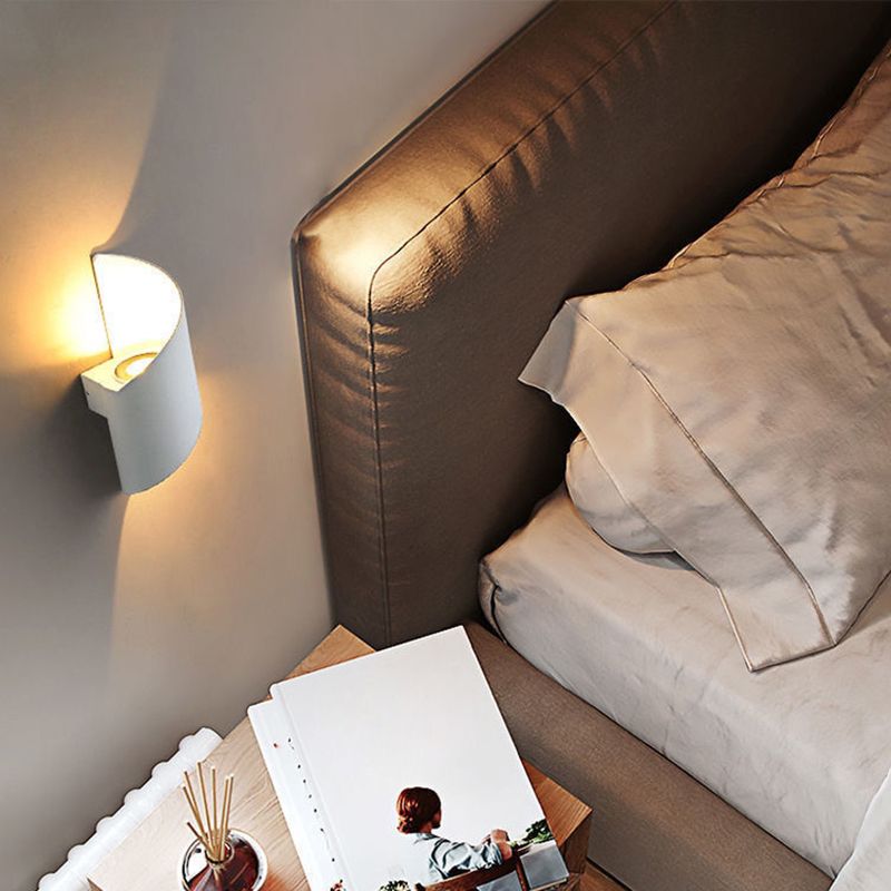 Modern Style Wrapped Shape Wall Sconce Metal 2 Light Sconces for Outdoor