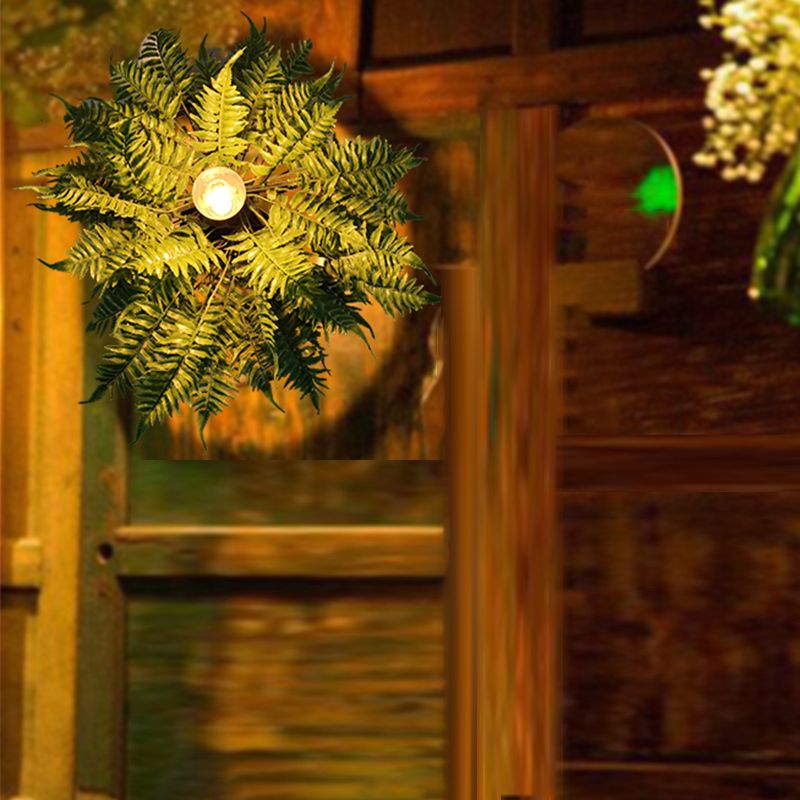 Einzel Wagenradwand Lampe Industrial Metallwandmontiertes Licht mit künstlichen Pflanzen -Deko