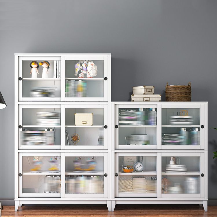 Wooden Standard Bookcase Contemporary Closed Back Bookcase with Door for Office