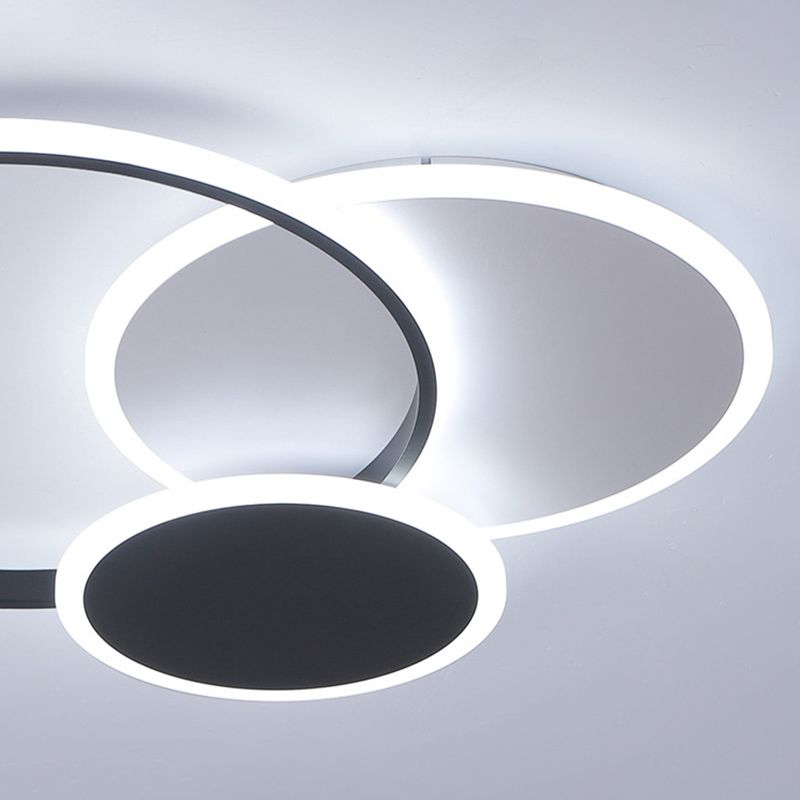 3 lámparas de techo LED circulares cruzadas lámparas de restaurante integradas modernas y simples de galvanoplastia metálica