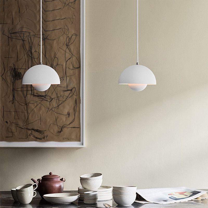 Modern Style Colorful Hanging Light Creative Metal Pendant Lighting Fixture