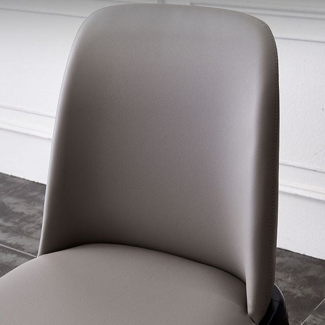Chaise d'appoint scandinave en cuir et bois d'hévéa Chaise de salle à manger Parsons au fini mat (Ensemble de 2)