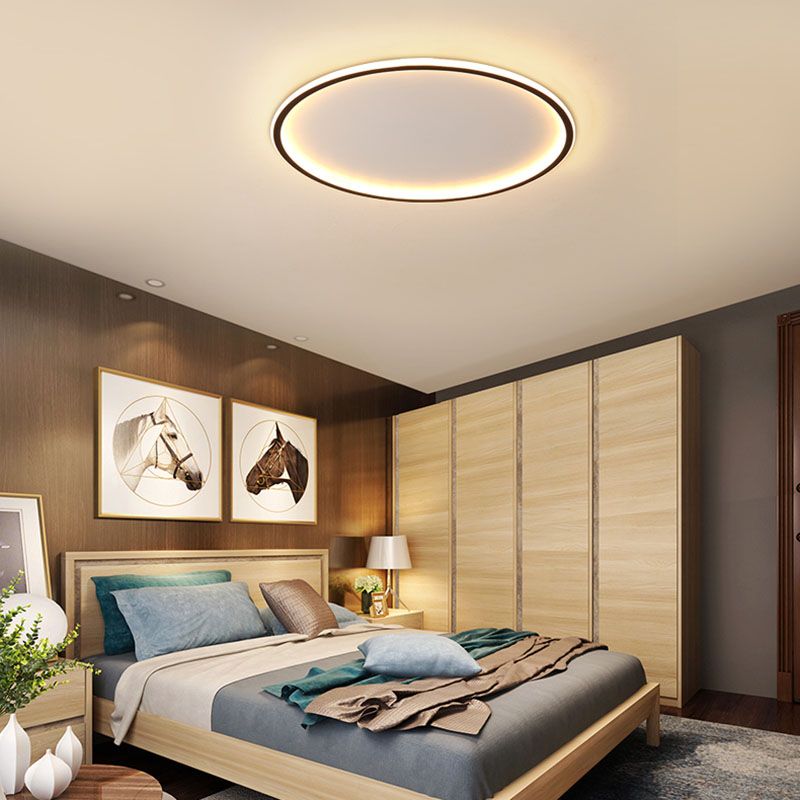 Circle Ceiling Light Modern Aluminum Flush Mount Light for Living Room in Black