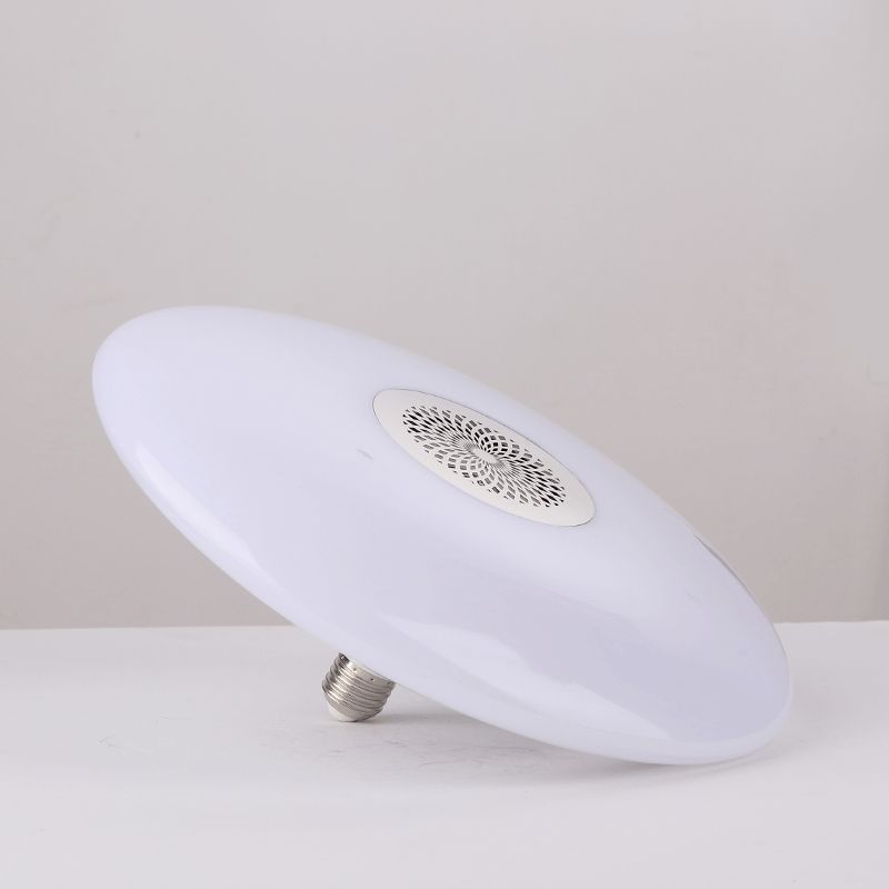 Plafond des ébullition Lamp Minimaliste Style de vie en plastique Plafond de lumière Fixation de la lumière en blanc