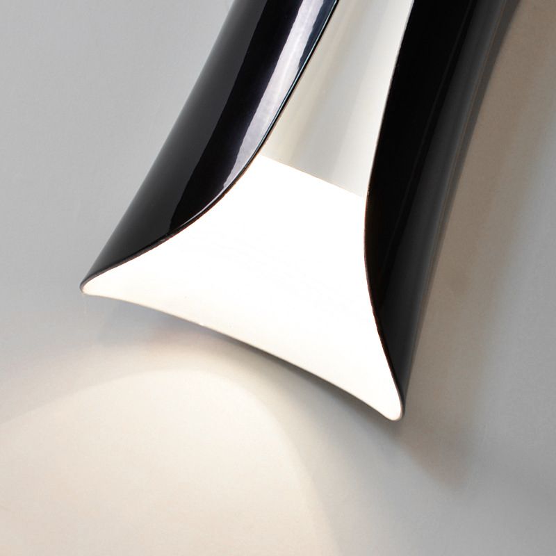 Modern Style Curl Wall Sconce Metallic 2-Lights Wall Mount Light in Black and White