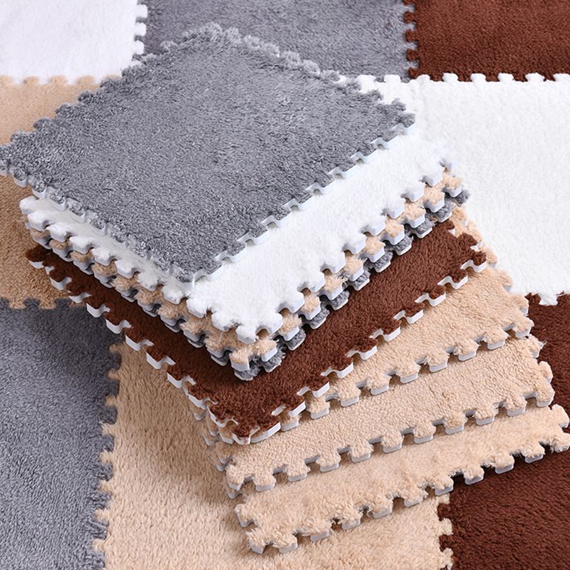 Level Loop Carpet Tile Multi-Color Fade Resistant Interlocking Bedroom Carpet Tiles