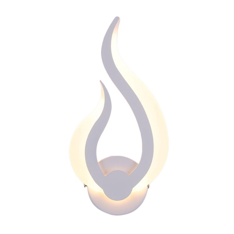 LED Flame Shape Wall Mount Light Modern Style Sconce Light Fixture for Living Room