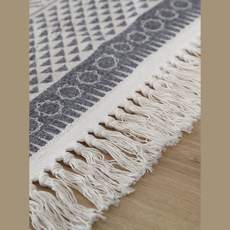Grey Geometric Pattern Area Rug Polyester Area Carpet Fringe Easy Care Rug for Living Room