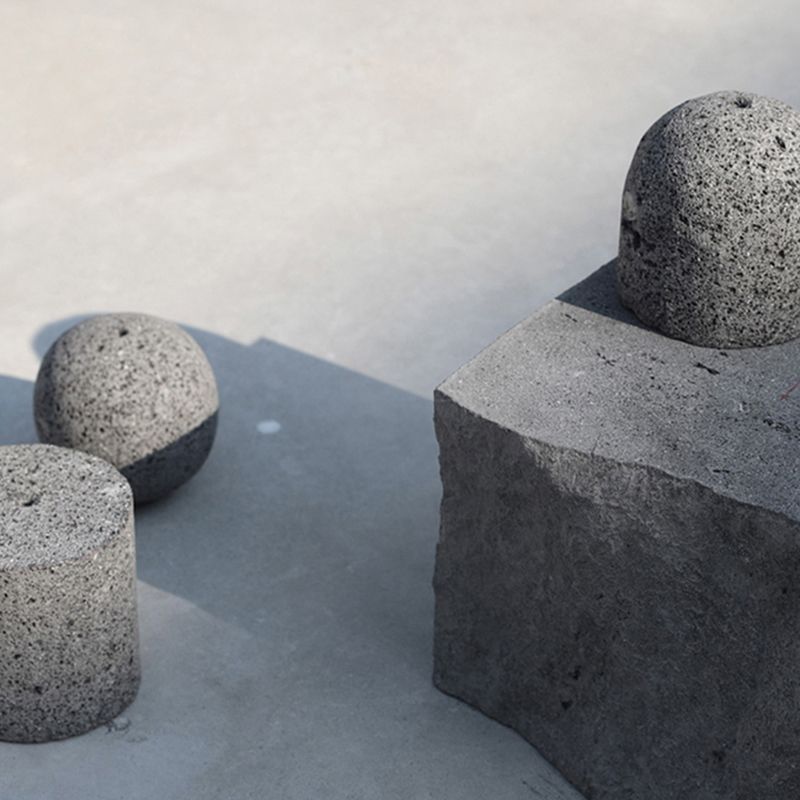 Neuheit einfacher Schneeball -Anhänger Zement 1 Leichtes Wohnzimmer Licht in Schwarz mit Milchglasschatten