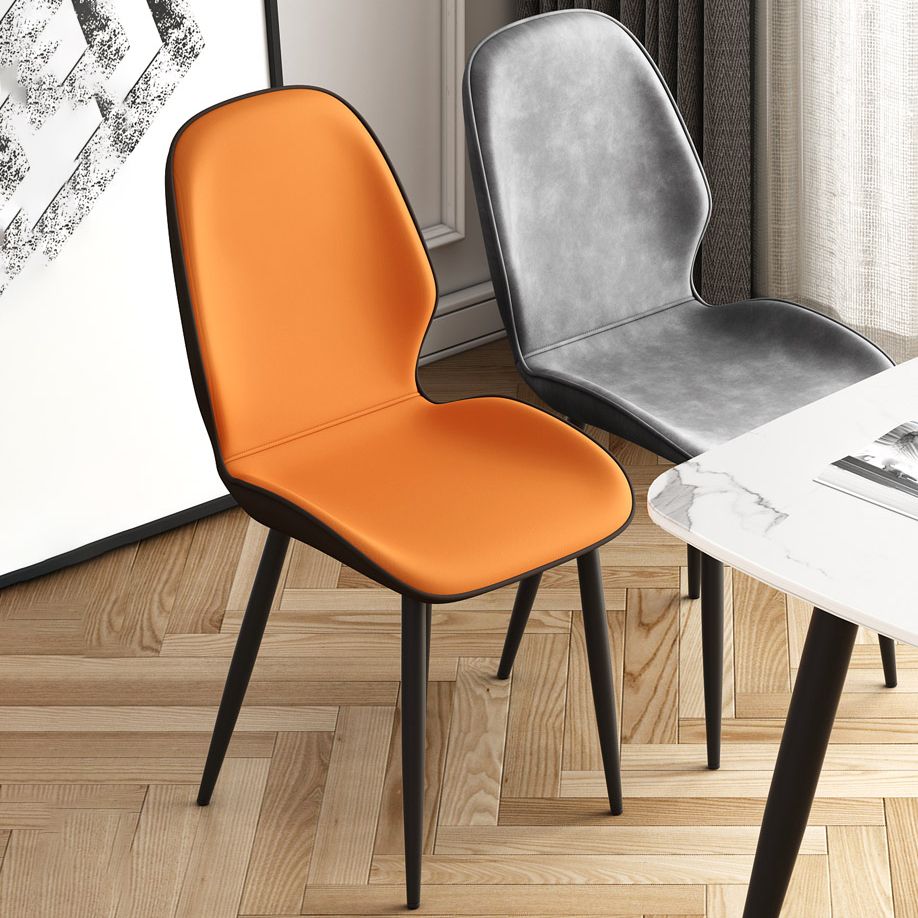 Silla lateral de cuero contemporánea para restaurante, acabado mate Parsons, silla de comedor