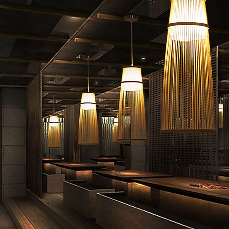 Éclairage pendentif en bambou à main