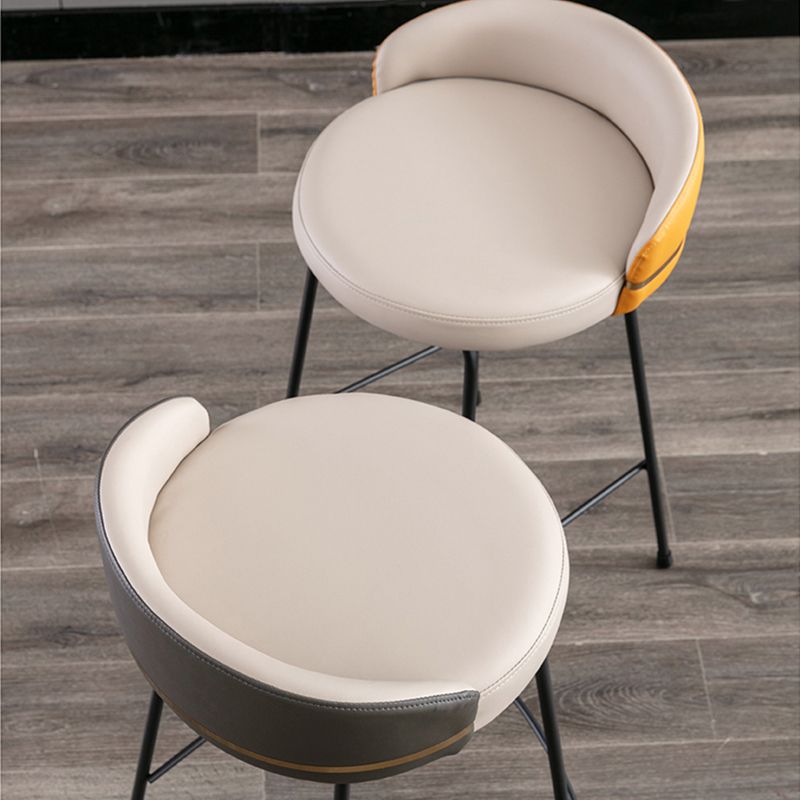 Taburete de bar moderno, taburete de bar de cuero sin brazos con reposapiés, base de metal