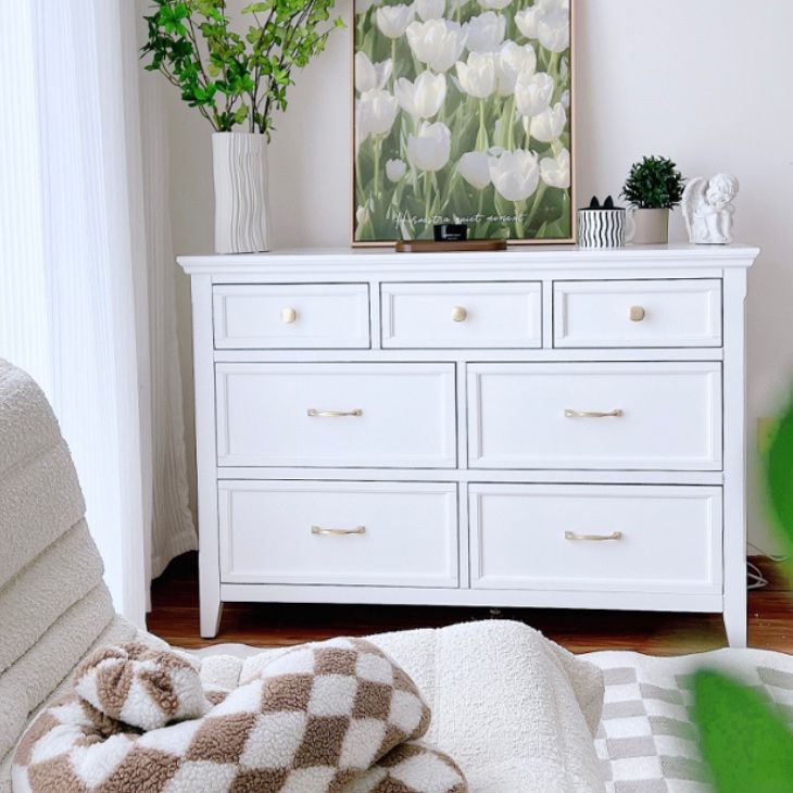 Solid Wood Storage Chest Glam Horizontal Dresser with Drawers